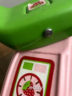Vintage Strawberry Shortcake Big Wheel KidTech Hedstrom Kids Bike