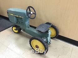 Vintage USA Ertl John Deere 520 Ride On Pedal Car Tractor Local Pickup Only