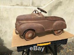 Vintage pedal car, 1940S Steelcraft pedal car