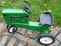 Vintage pedal tractor. ERTL FARMASTER. Made Dyersville Iowa USA. Low start $$$