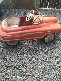 Vintage peddle car