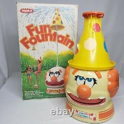 Vtg 1977 Wham-O Fun Fountain Clown Hat Sprinkler Spinning Hat with Box Water Toy