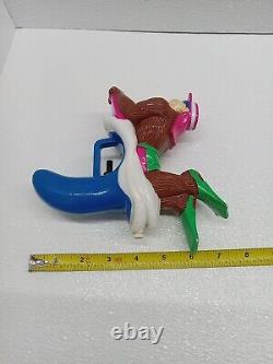 Vtg RARE 1989 Nintendo T & C Surf Squirt Gun